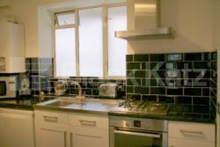 			1 Bedroom, 1 bath, 1 reception Flat			 Pentonville Road, ANGEL
